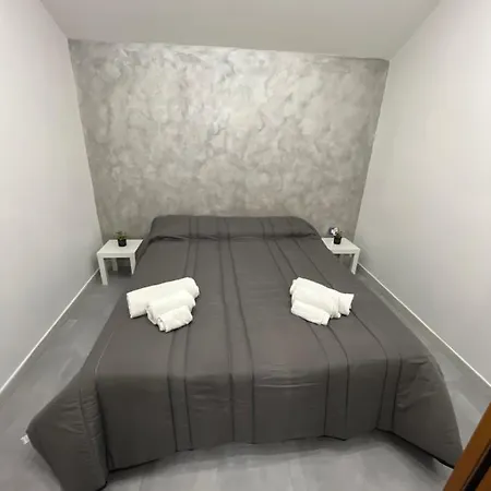Carlotta Apartment